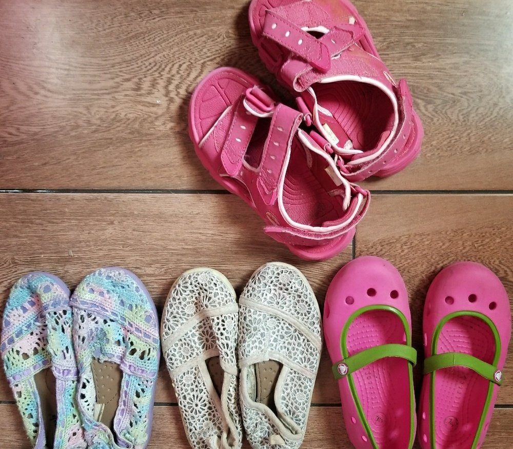 Girls shoes